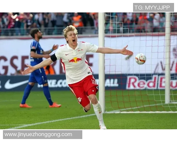 莱比锡红牛迎战伊斯坦布力争欧战小组赛首胜之战